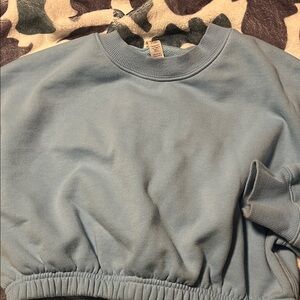 ALO Yoga Light Blue Cropped Sweatshirt